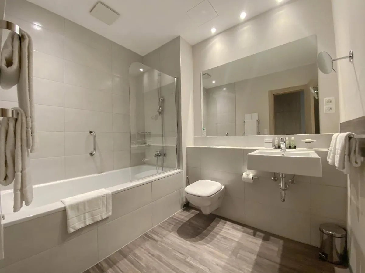 Stadthotel Amburgo 3*,  Germania