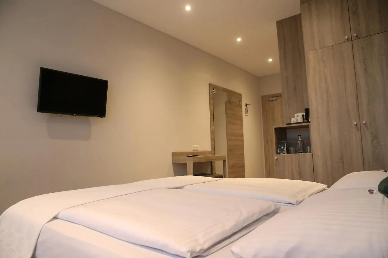 *** Hotel Stadthotel Amburgo Germania