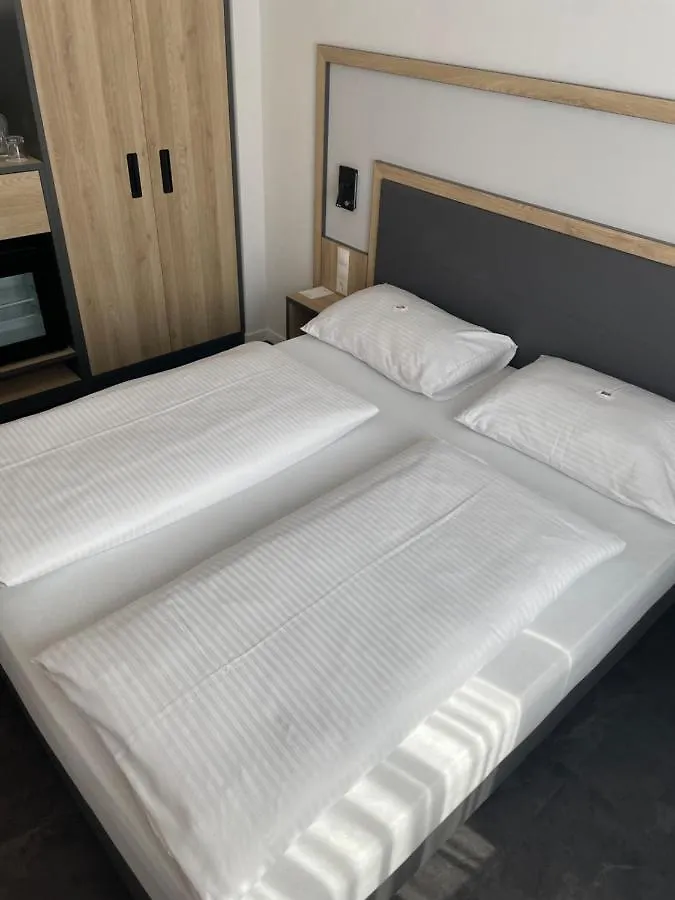 Stadthotel Hamborg 3*,